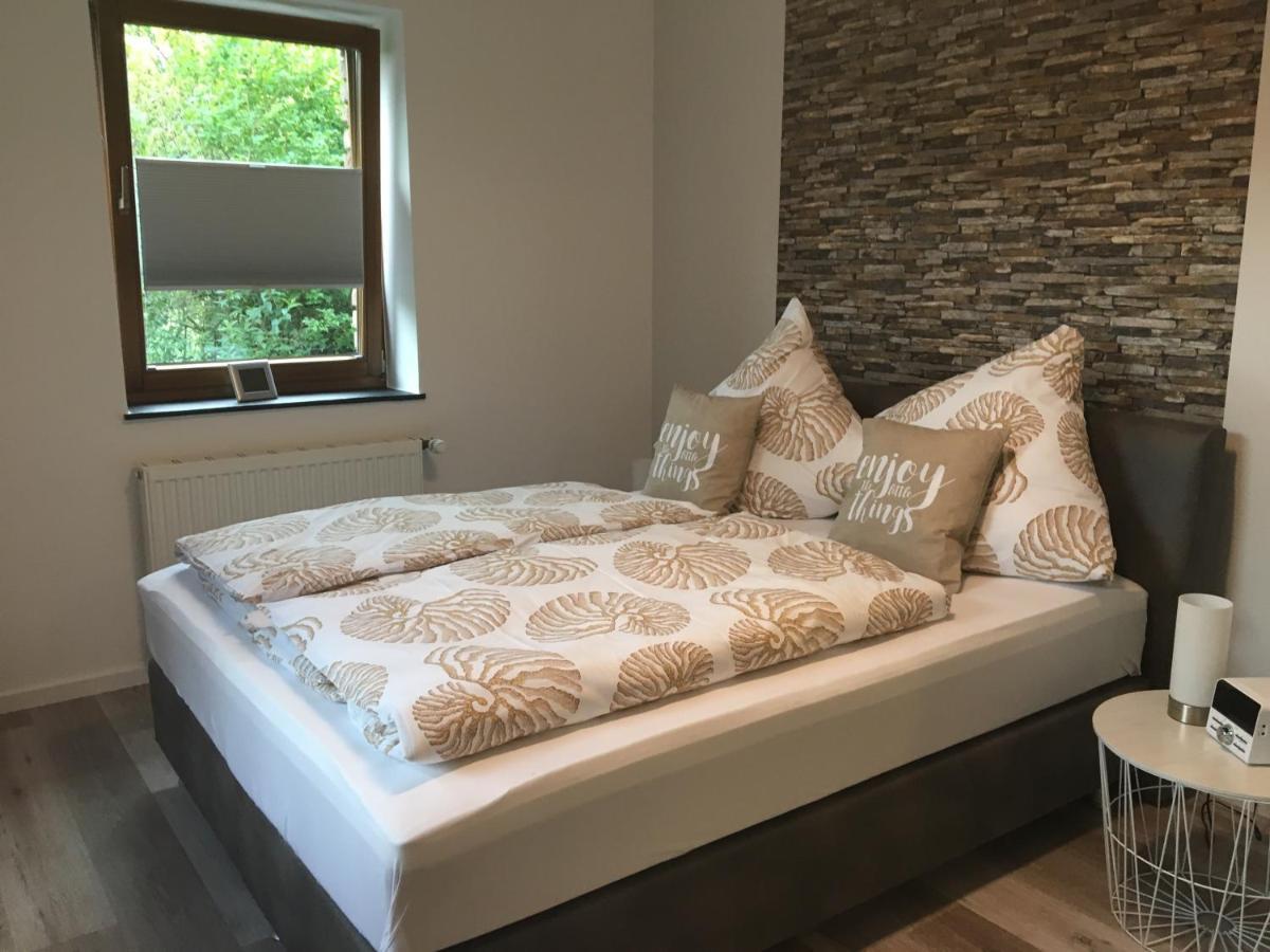 Garden & Hill Ferienwohnung Limburg Зимерат Екстериор снимка